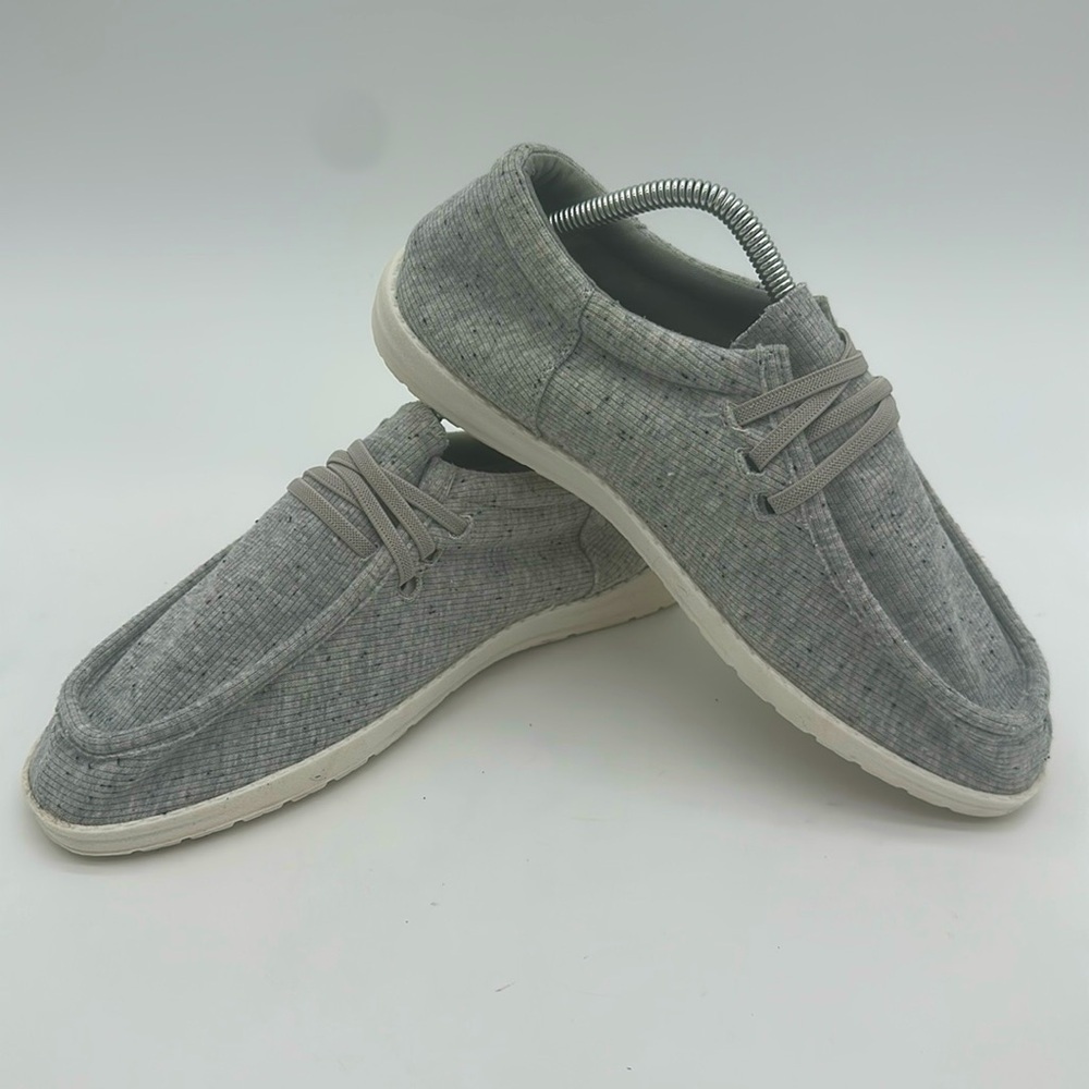 Tommy Bahama Gray Slip On Loafers with Soft Fabric Interior Mens Size 9.5